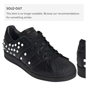 Adidas SUPERSTAR SHOES size 9